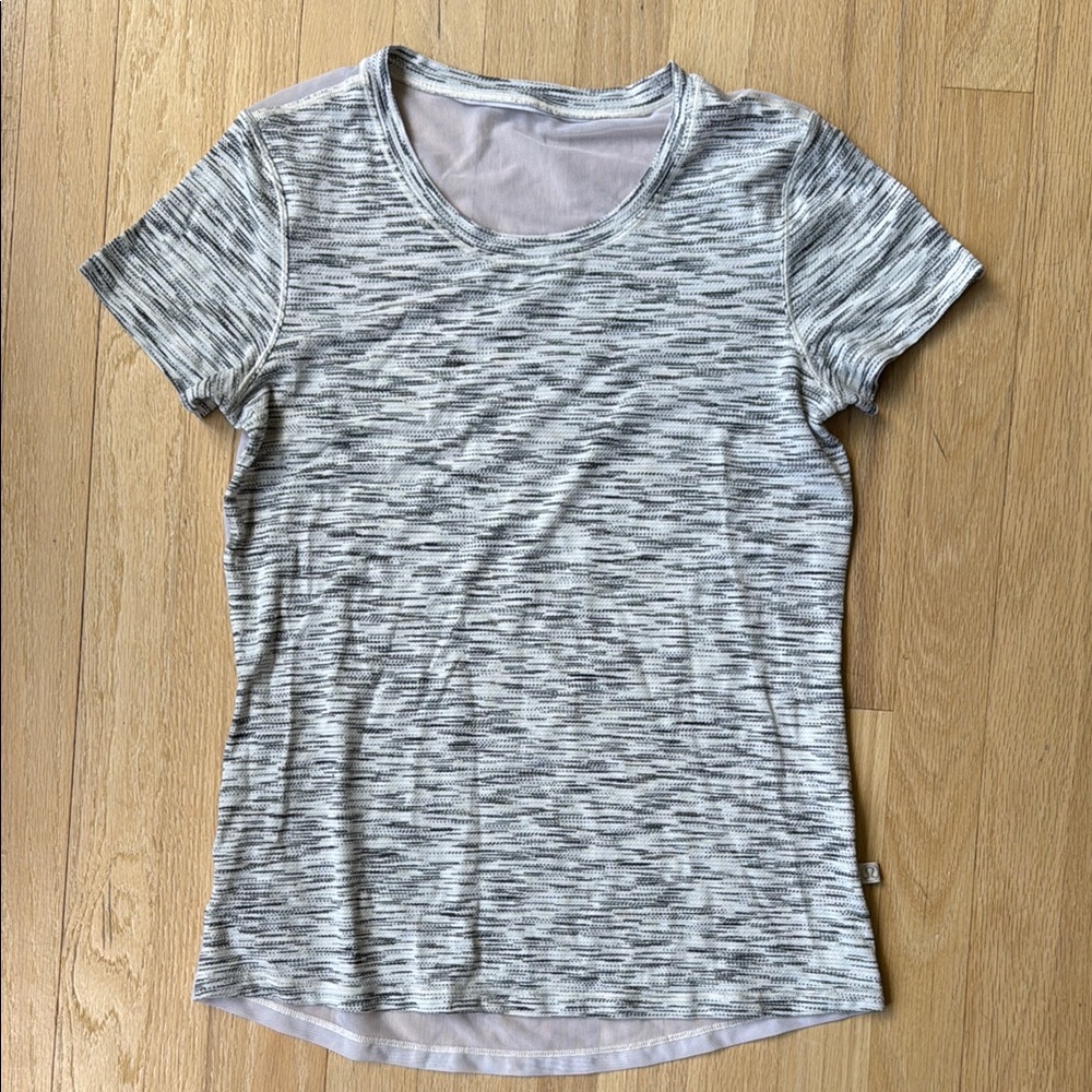 Lululemon Athletica Gray Fitted Crew Neck T-Shirt